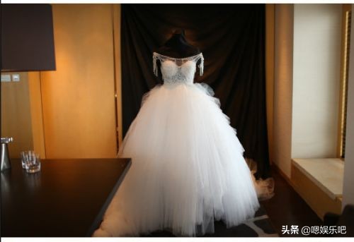 谢娜婚纱礼服,谢娜蓝色婚纱