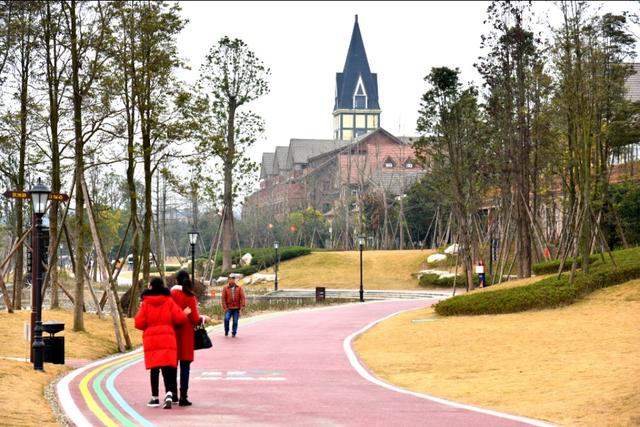 淮口科玛小镇风情街,淮口科玛小镇的抖音