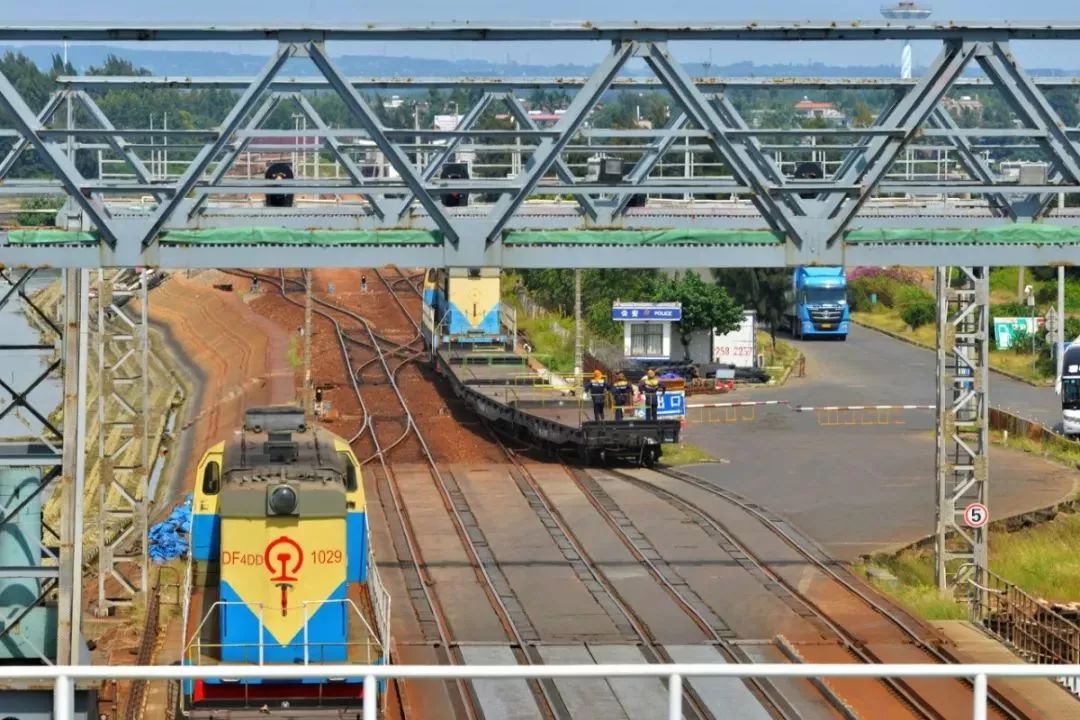 距海南仅20km，这个处女地比台湾风情、比三亚便宜，你错过了吗？