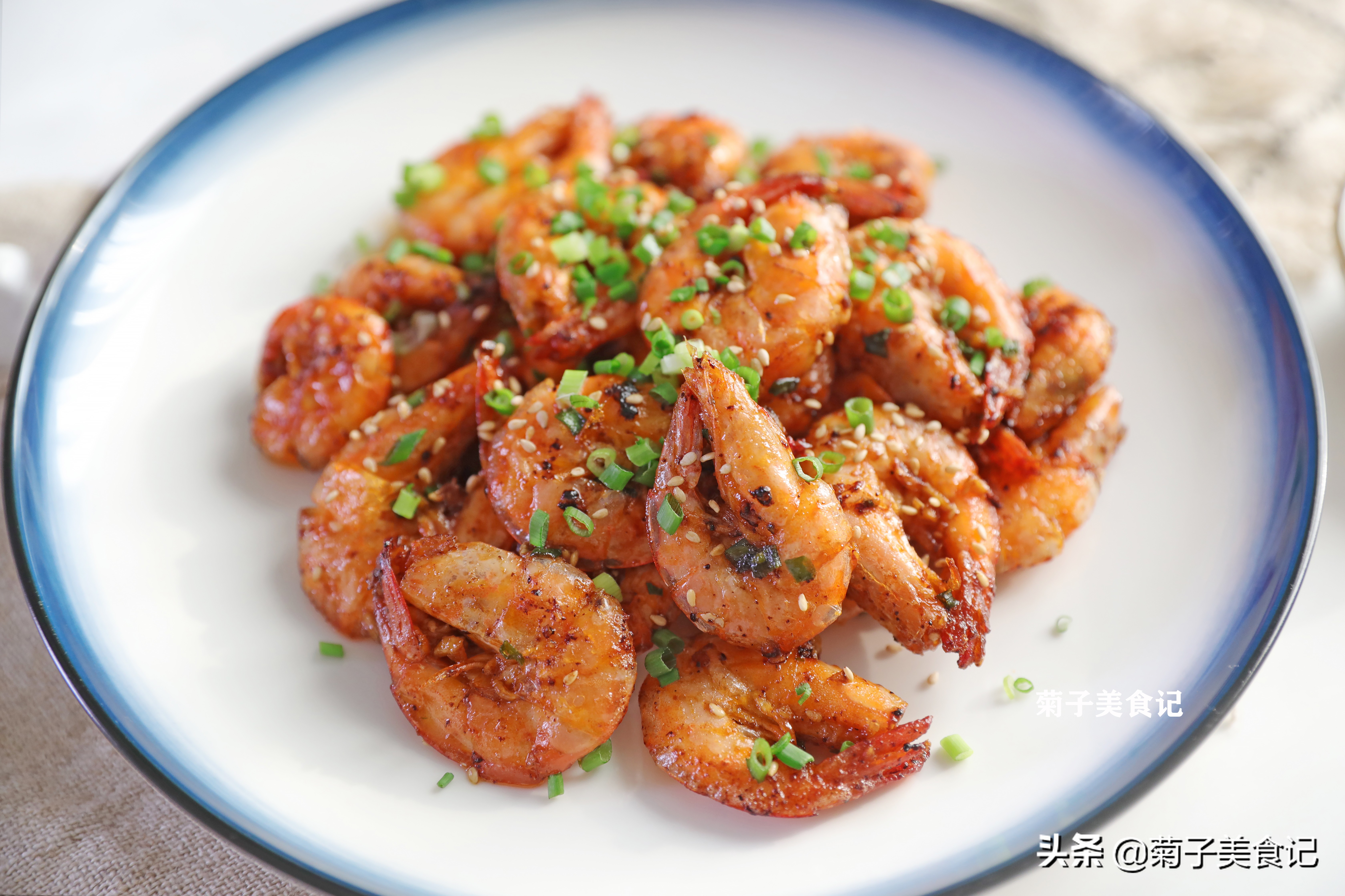 正宗油焖大虾家庭版做法简单美味,家庭版油焖大虾简单美味一看就会