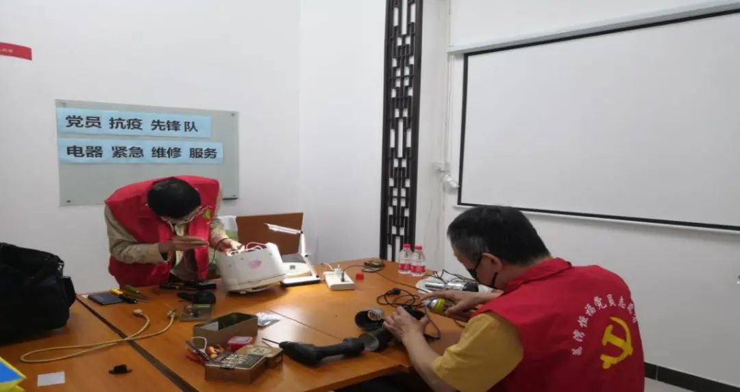 荔湾｜从细微处做好服务，他们是“身兼多职”的社工