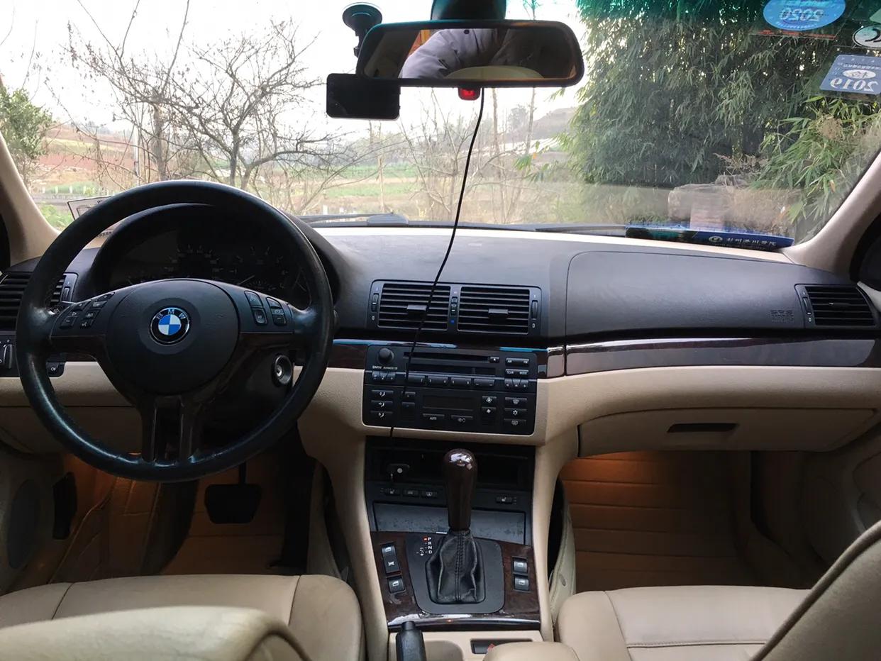 第四代宝马三系e46,05年宝马三系e46还值不值得买