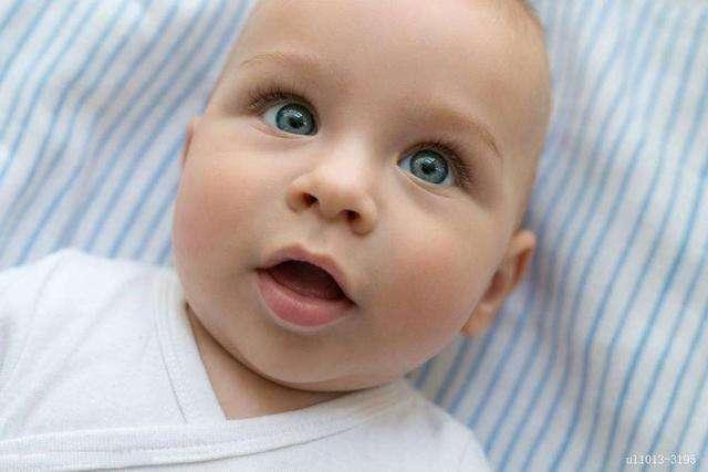 宝宝的双眼皮变成单眼皮怎么形容,宝宝的双眼皮