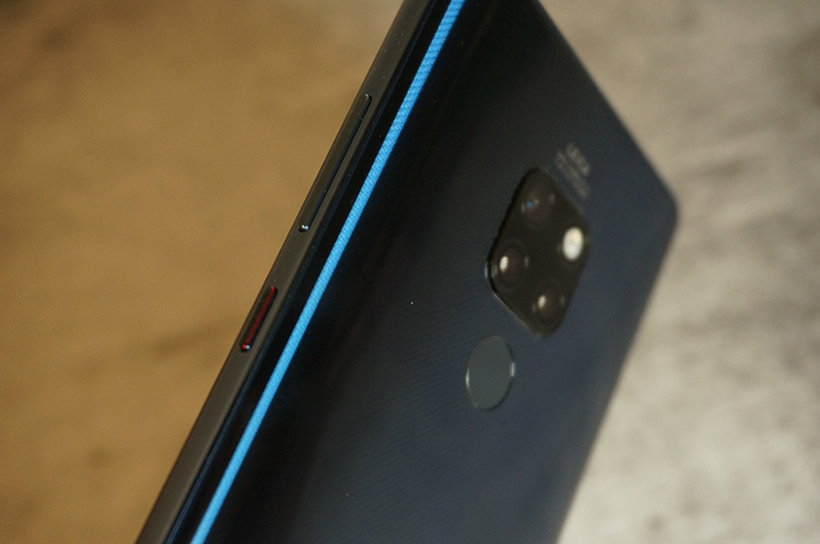 华为mate202022年值得入手吗,华为mate20实际体验2020年