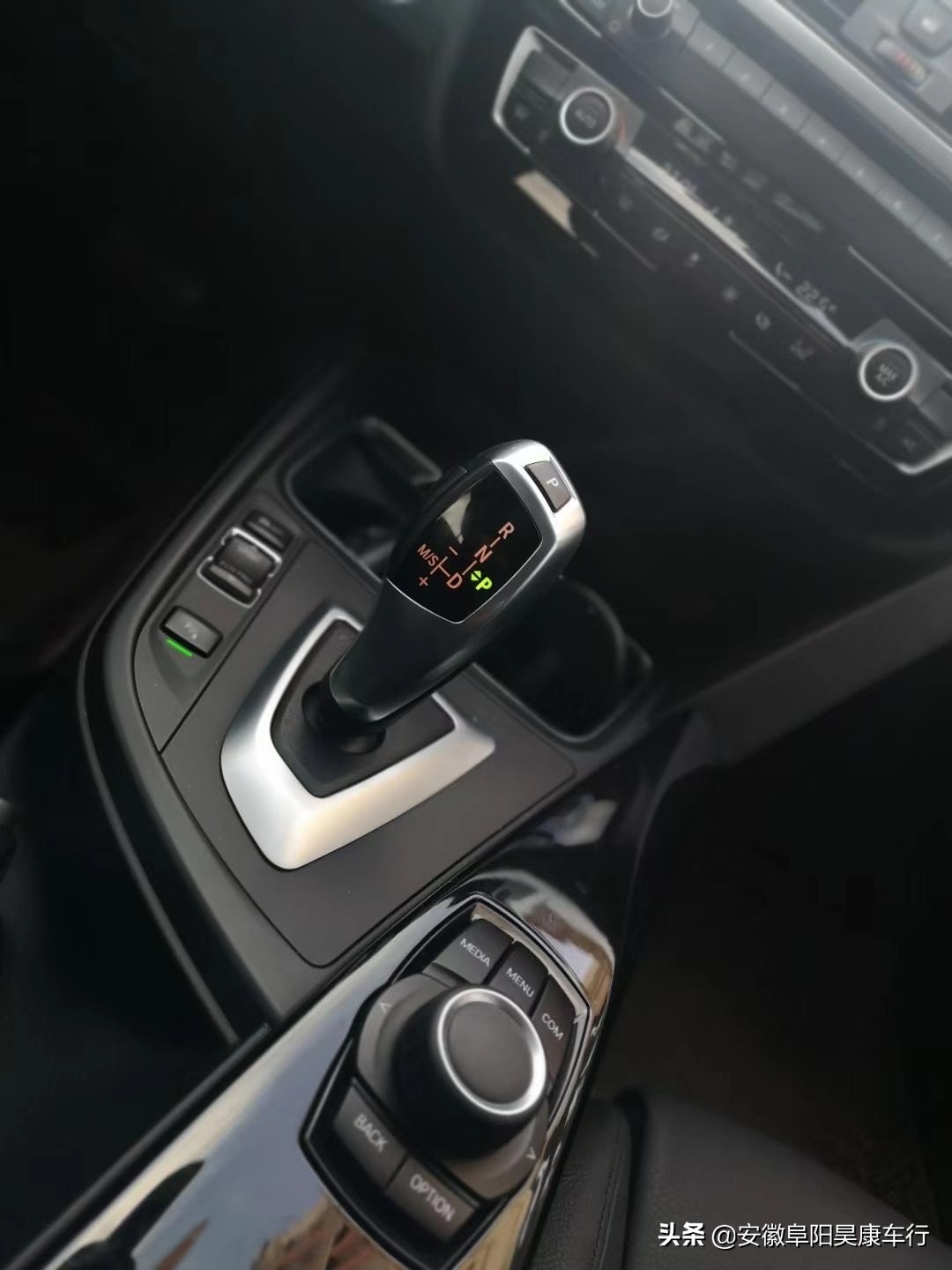 2017款宝马318li值得购买吗,2010年宝马318二手值多少钱