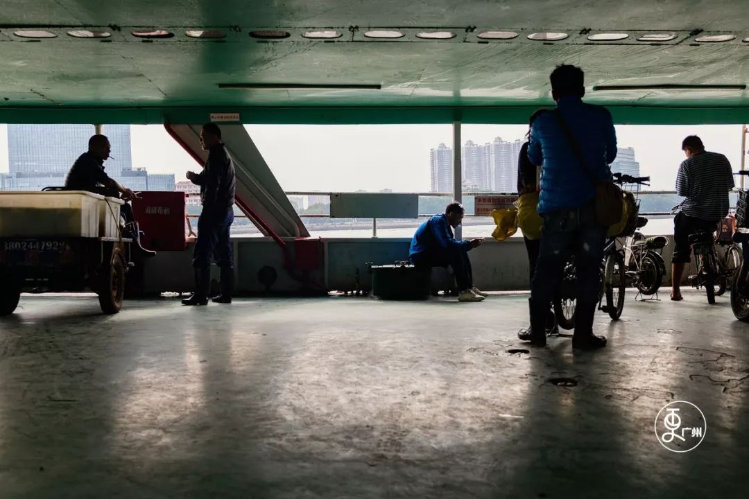 再见了，陪伴广州人三十年的“巨无霸”渡轮