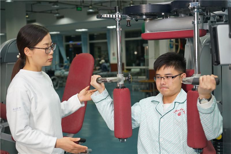 十八载坚守成就破茧蝶变,十八载风雨兼程再创辉煌