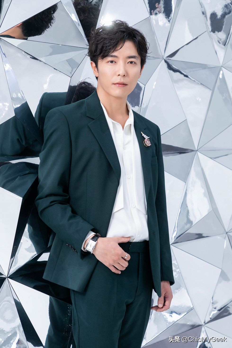 韩国好看的西装男星有哪些,韩国男明星穿西装有多帅