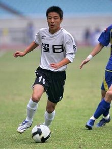 武磊能成为历史前5的前锋吗,武磊怎么出道的