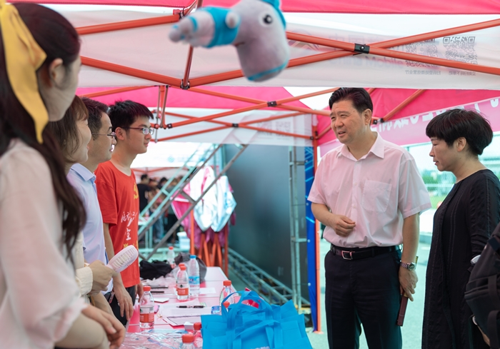 乘风破浪为你而来完整版,乘风破浪为你而来