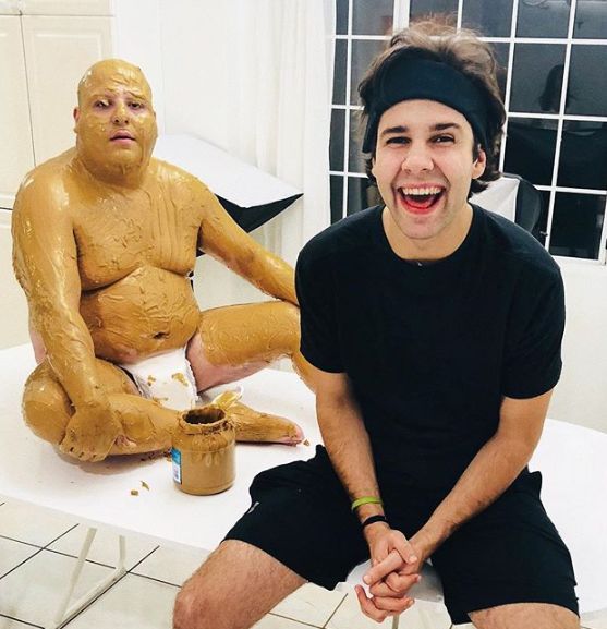 最甜分手看哭3千万人，转头与75岁基友妈妈结婚，“我是你爹”