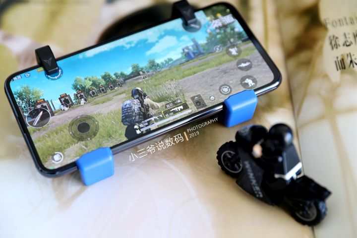 飞智影刺吃鸡神器如何使用,蜂刺吃鸡神器键位设置分享