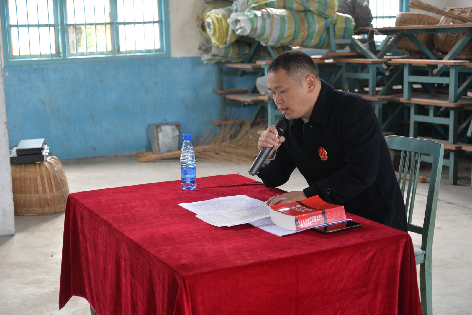 武法平凡人|平凡而又执着的天平守护者--记全国模范法官、武冈法院湾头桥法庭庭长蒋登忠先进事迹