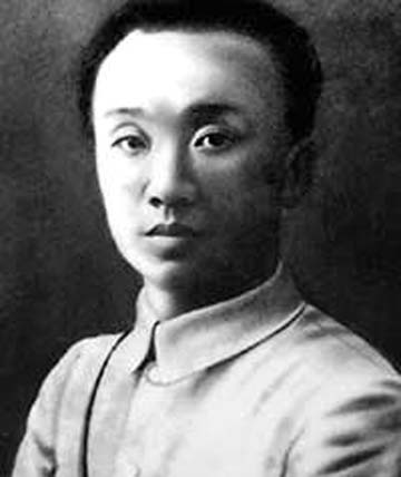 我*党**在黄埔军校的政治部主任，除了周恩来，还有这个人