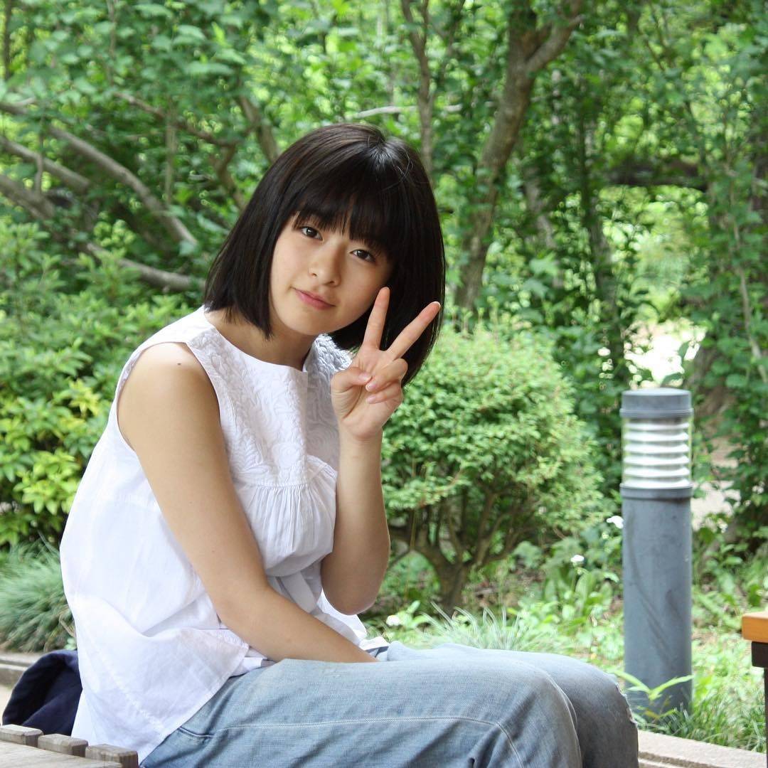 她是日本高中足球女神,就像动画女主角一样可爱!