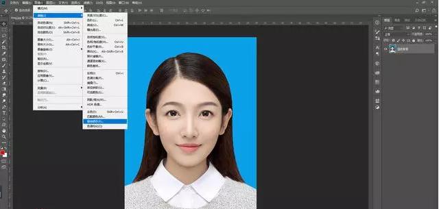 ps2021证件照换底色最简单方法,ps如何给证件照换底色ps教程