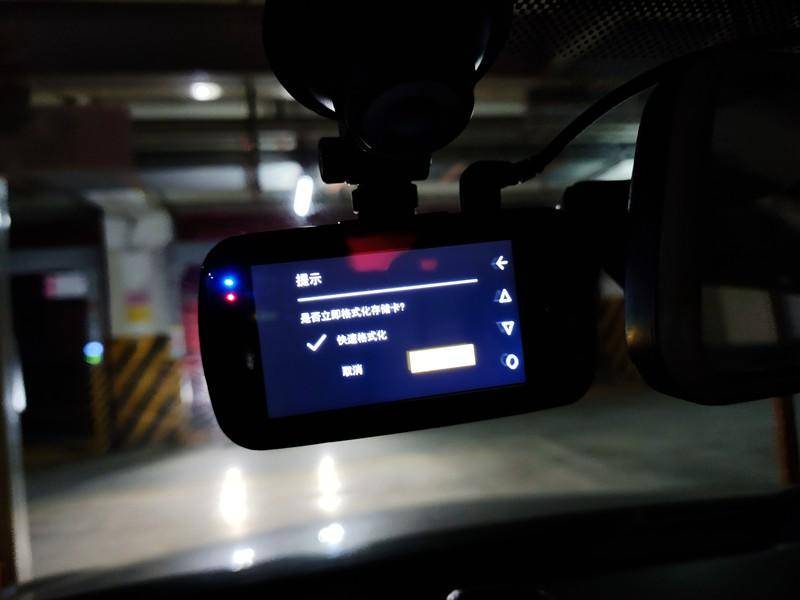 4K时代的行车记录仪该怎样？PAPAGOS364K开箱测评