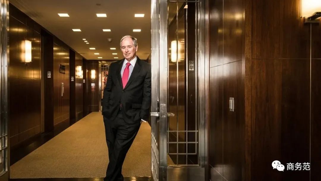 “华尔街之王”苏世民,从白手起家到身价千亿,爱买豪宅戴Swatch