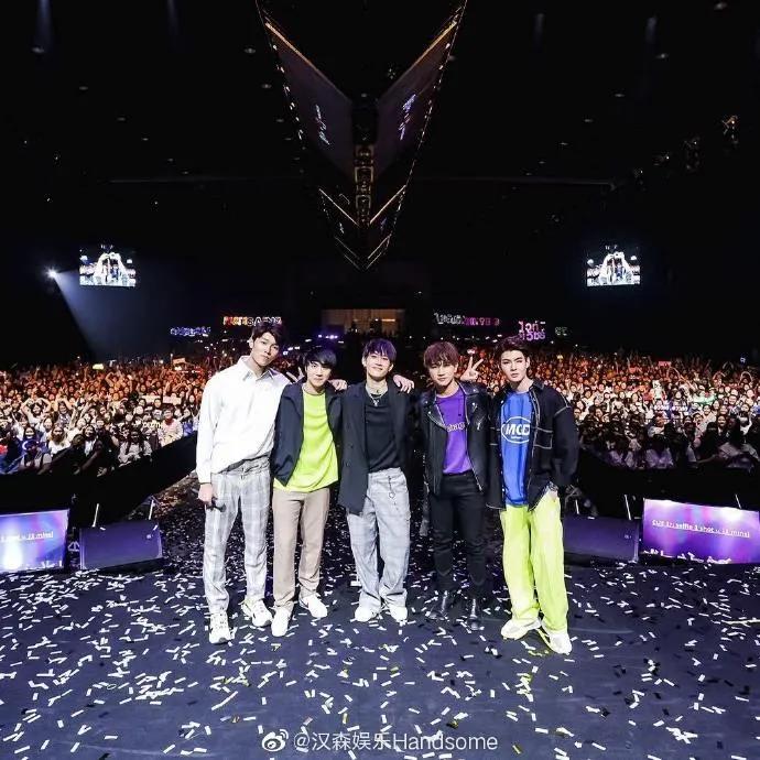 博君一肖泰菲见面会完整版,泰剧博君一肖图片