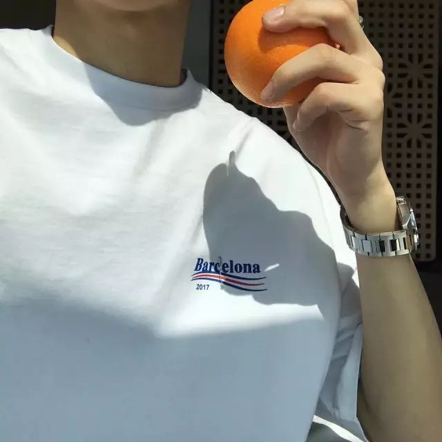 装逼指南｜最近超火的巴黎世家，保龄球家，巴黎大妈，巴塞罗纳