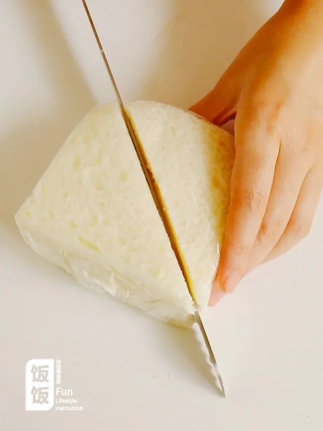 甜苦瓜迷你吐司酥香柔软的口感,西瓜吐司菠萝吐司哈密瓜吐司