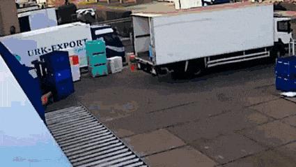 叉车操作事故……这不是意外，而是“自杀”