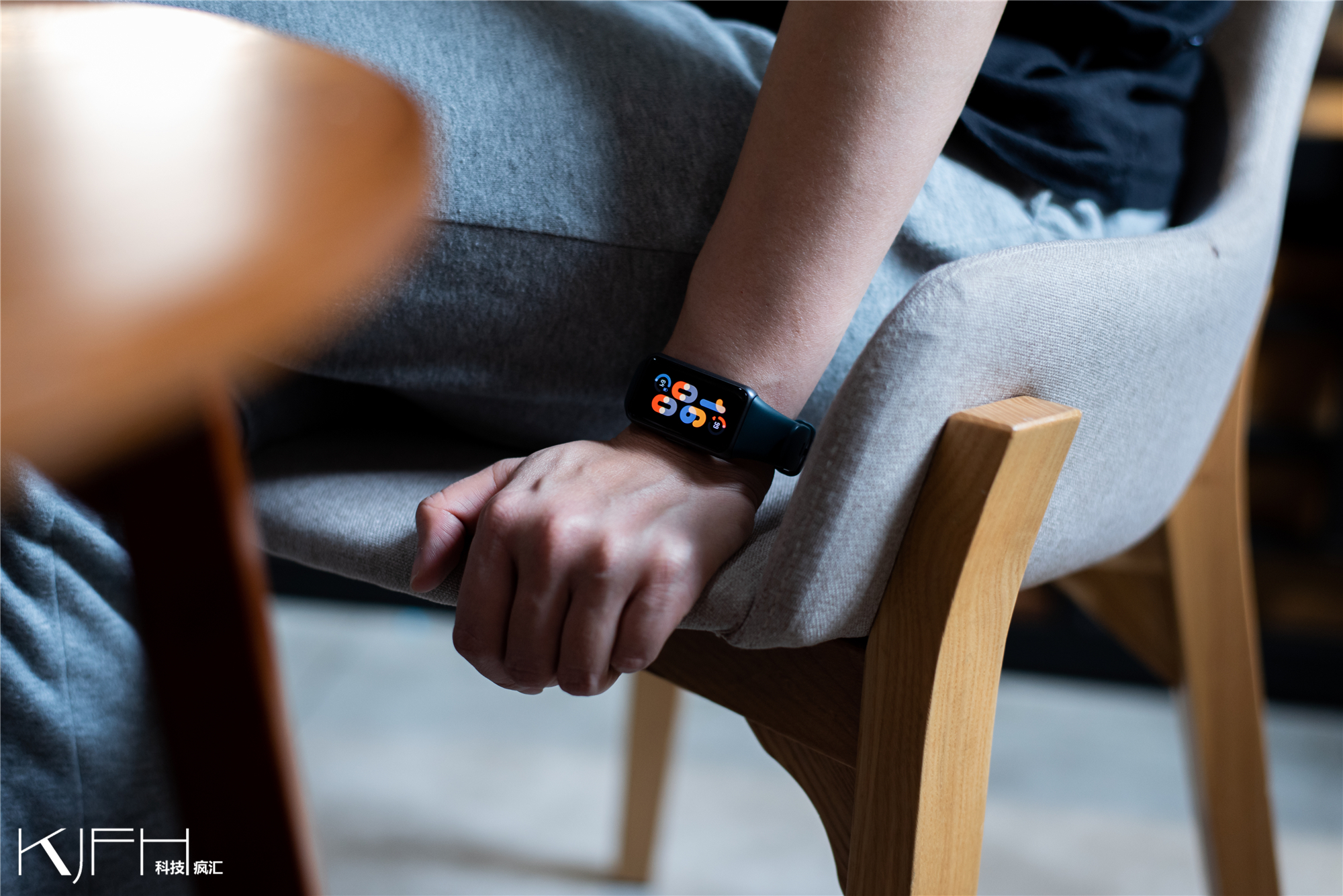 华为手环4pro和华为手环6哪个好,华为手环6标准功能版