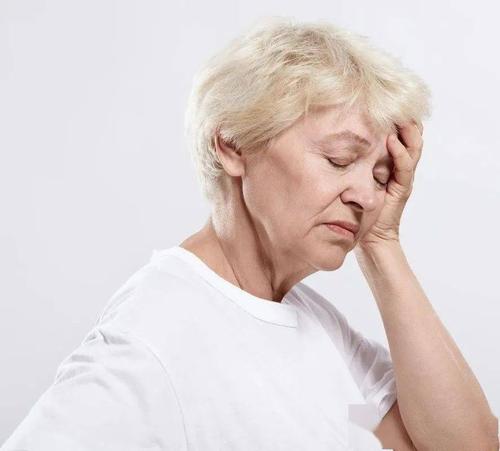 为什么突然耳鸣怎么缓解,耳鸣出现一定不要以为是小问题