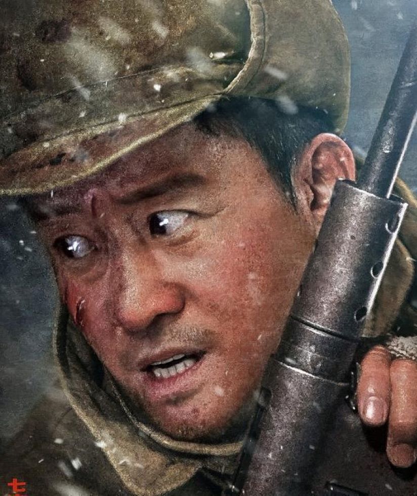 他在长津湖冲杀得很猛，惊动军长，被换下了阵地，后为军委副主席