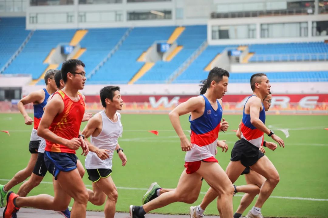 亚索800米间歇跑训练方法,800米一周训练方法