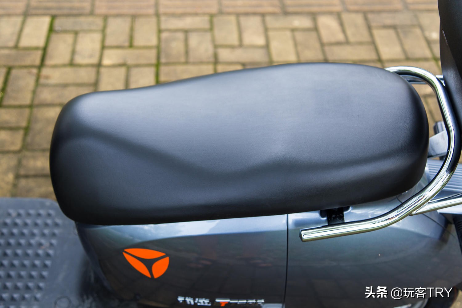 雅迪dm6真实价格,测评一辆1万多的雅迪电动车