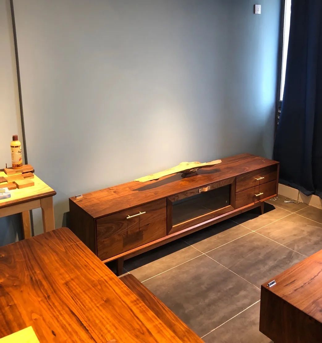 二十二年只做黑胡桃实木家具,140平全屋黑胡桃木实木家具多少钱