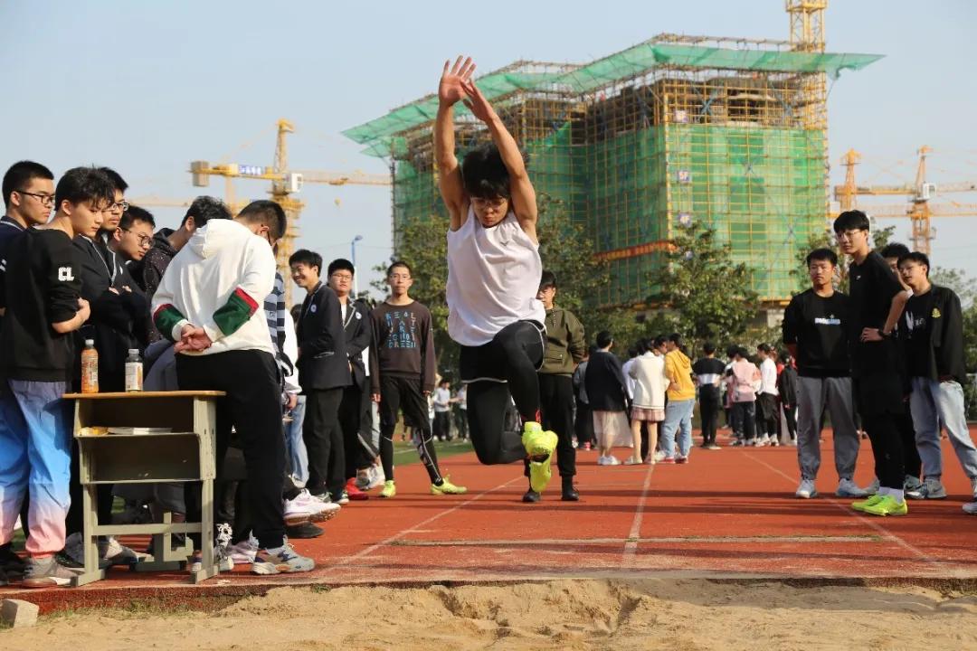 校运会盛况,靖江市第一中学校运动会2020