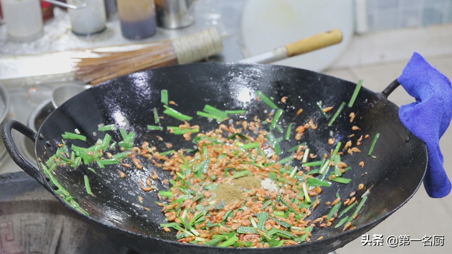 韭菜炒河虾怎么做才好,怎样做韭菜炒河虾更好吃