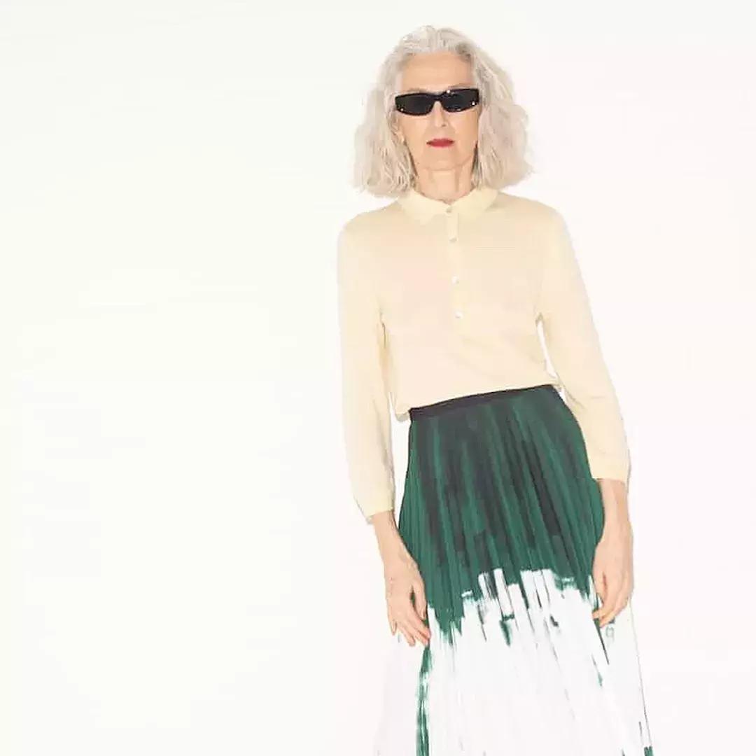 腰臀腹肌马甲线,40岁的腹肌马甲线