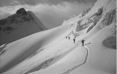 93.840160°E，30.945246°N海拔5686米，萨普转山意外收获未登峰