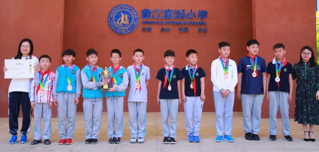 第二届校园足球赛拉开帷幕,曲江新区首届校园足球联赛