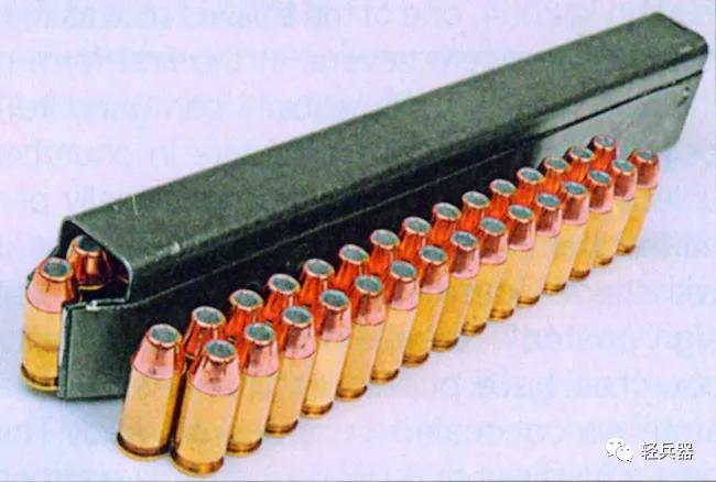 英格拉姆微型冲锋枪,英格拉姆M6式冲锋枪