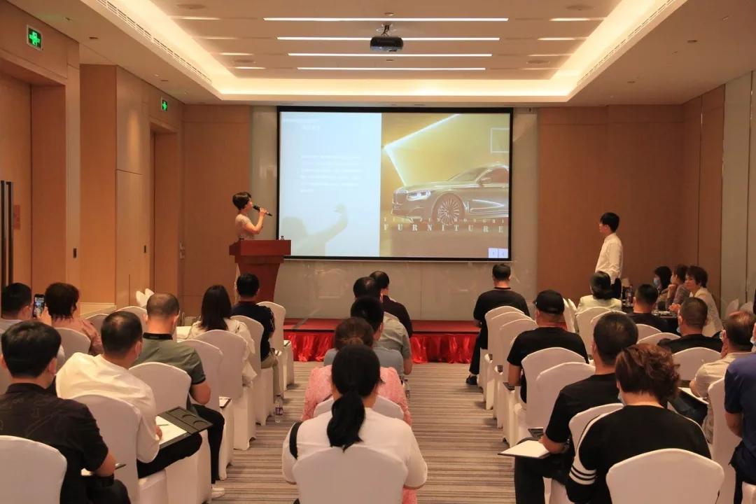 红日朗图和双叶哪个好,红日朗图家具乌金木