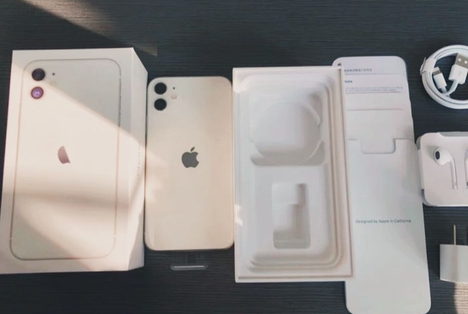 一般人的手机使用多久一换最合适？老师傅的建议很实在，说心坎了