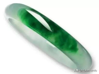 玉镯子戴久了有划痕怎么办,玉镯长时间没戴怎样恢复光泽