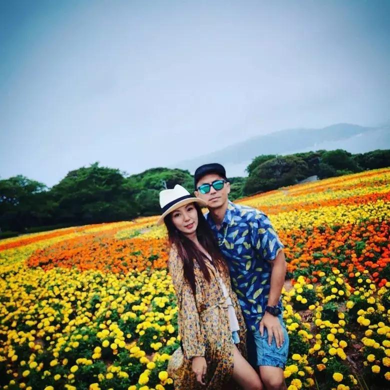 tvb花旦晒与老公合照庆结婚三周年,tvb名嘴年轻照