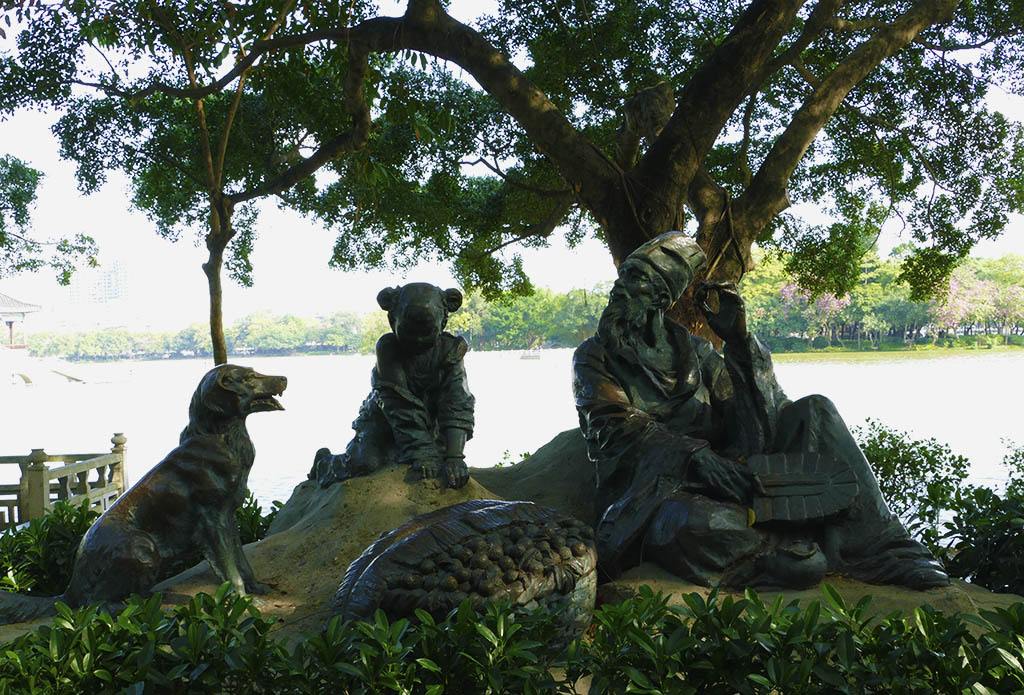 惠州西湖苏东坡小妾墓,惠州西湖和苏东坡有什么关系