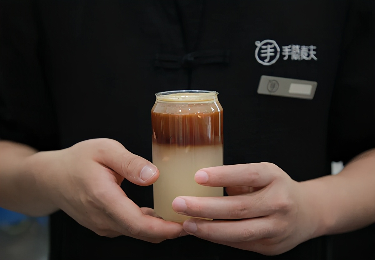 中专毕业，从打工到月入7K的名企店长，看90后的他如何逆风翻盘