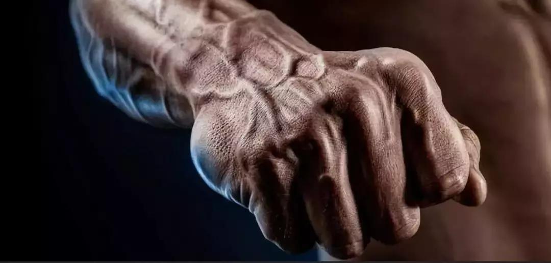 强壮的男人有什么优势,强壮的男人才算真男人吗