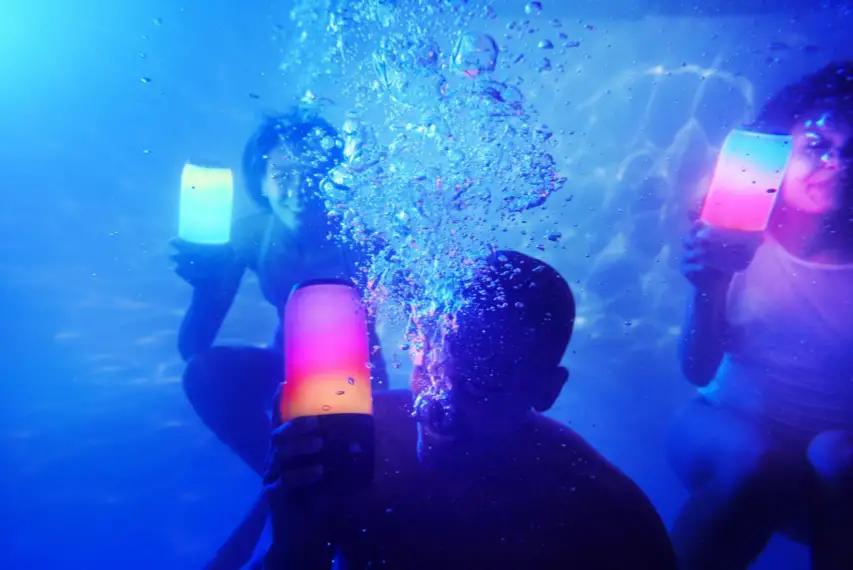 jbl钃濈墮闊崇pulse5闊宠川璇勬祴,jblpulse3闊冲搷娴嬭瘎鐧借壊