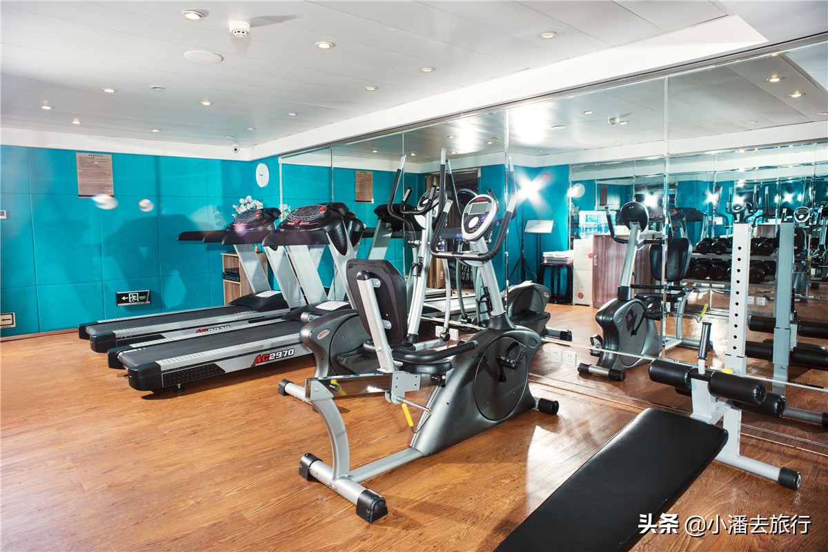 长江游轮和长江轮渡有什么区别,长江游轮和国际游轮哪个划算