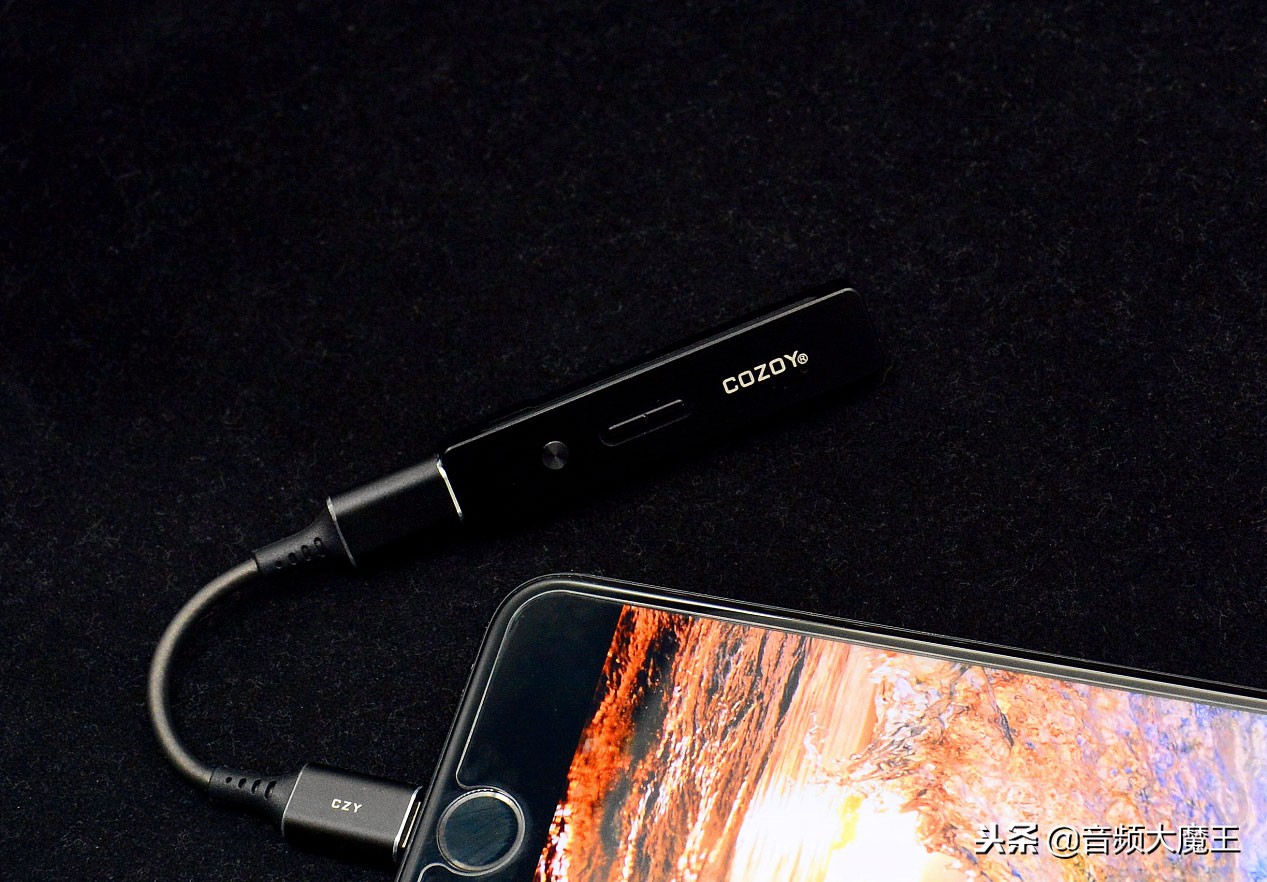 COZOYTAKTPRO迷你解码耳放评测:如影随形,称“芯”之作