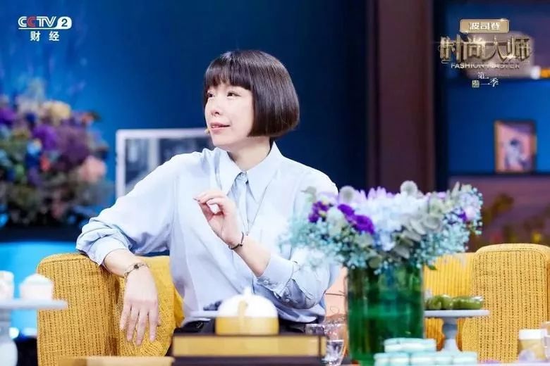 海棠花红叶子,海棠红褐色叶子