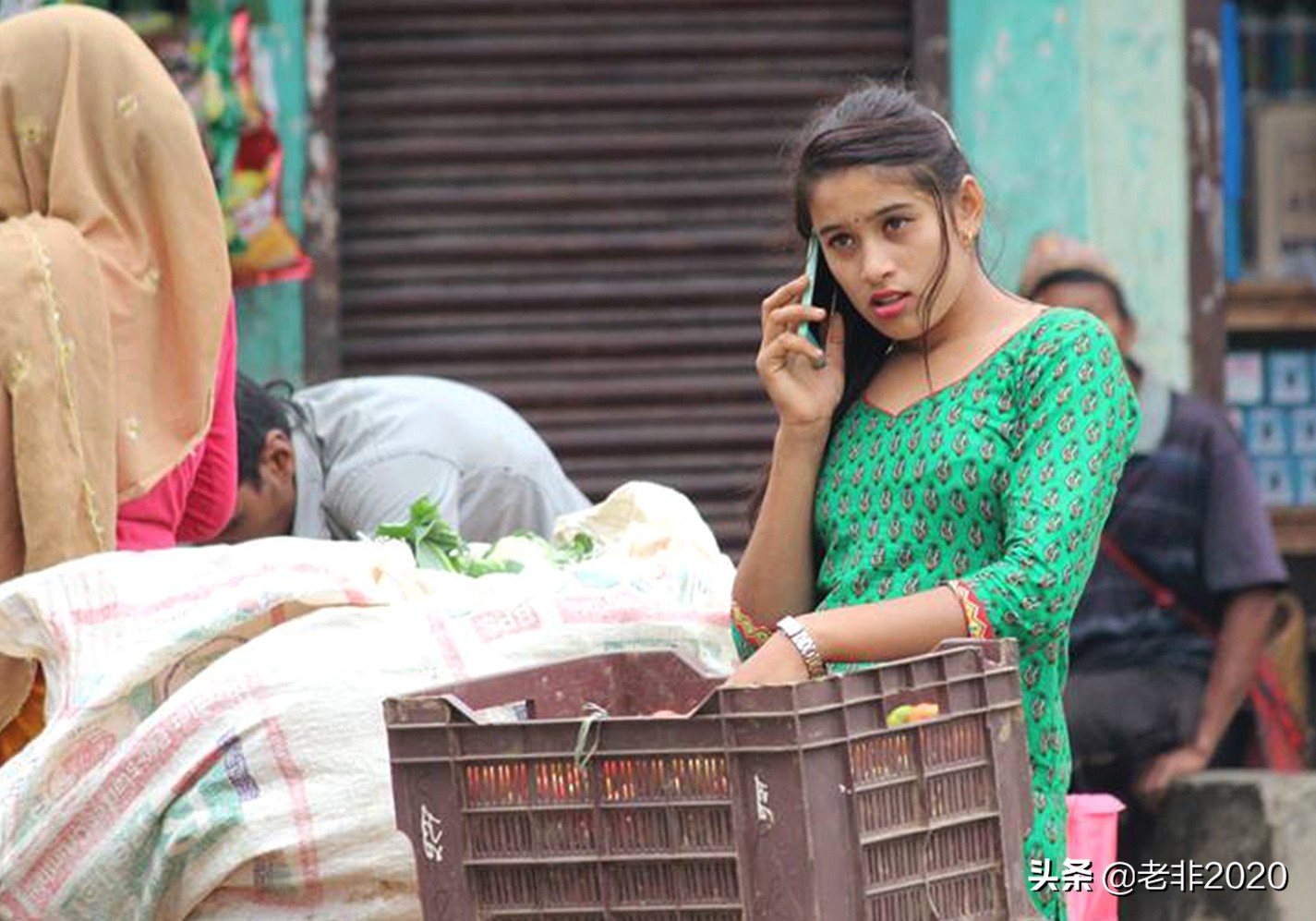 尼泊尔一件纱丽多少钱,15天之旅